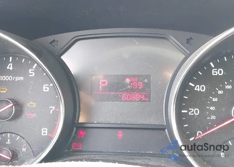 2018 Kia Sedona Lx z USA, uszkodzony, nr VIN KNDMB5C12J6380874